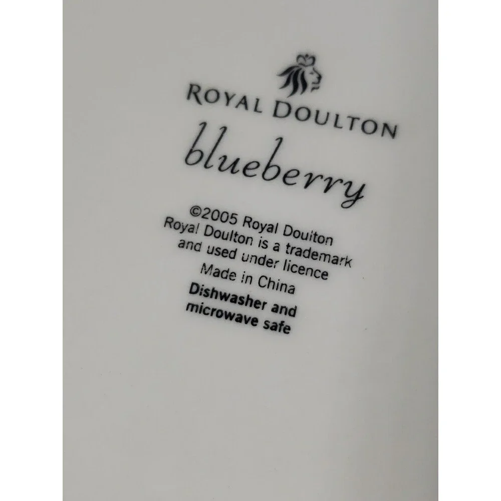 Royal Doulton LS 1030 Blueberry Yellow Rim Pasta Soup Bowl 8.25